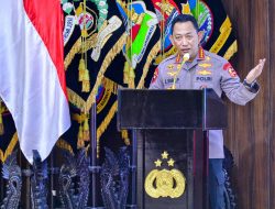 Kapolri Bicara Wujudkan SDM Unggul di Acara Bantuan Pendidikan Putra-Putri Polri