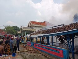Rumah Seorang Petani di Jrengik Sampang Ludes Terbakar Saat Ditinggal Pergi ke Sawah