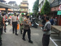 Kegiatan Rapid Tes Random dan Pembagian Masker Bertempat di Pasar Badung