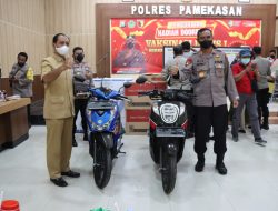 Doorprize Vaksinasi Berhadiah Motor Digelar di Gedung Bhayangkara Polres Pamekasan 
