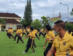 Pembinaan Peningkatan Kemampuan Personel Polresta Denpasar Laksanakan Latihan Beladiri Polri