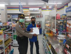 Terkait Instruksi Penanganan Peningkatan Kasus Covid-19 Kanit Binmas Polsek Denpasar Barat Sambangi Tempat Usaha
