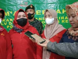 Jumat Berkah, Persit Kartika Candra Kirana Cabang XLV Kodim 0826 Pamekasan Santuni Anak Yatim