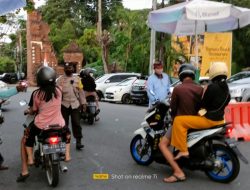 Tekan Penyebaran Virus Covid-19, Bhabinkamtibmas Desa Sanur Kaja, Sampaikan Ketaatan Prokes