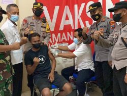 Kapolres Pamekasan Pantau Giat Vaksinasi Serentak di UPT Puskesmas Larangan Badung