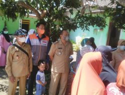 Bulan Ramadhan 1443 H, Kejaksaan Negeri Bondowoso Bagikan Ratusan Takjil dan Sembako