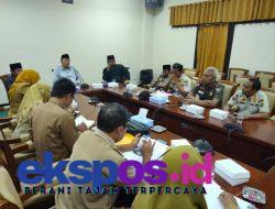 Komisi I DPRD Kab Sampang Panggil Tiga Kepala (OPD) Tentang Pencopotan Sepamduk Tidak Berizin