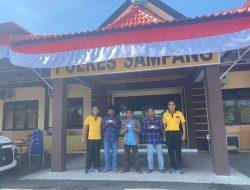 HUT Banyangkara ke-76 Satlantas Polres Sampang Berikan SIM Gratis Kepada Tiga Pemohon