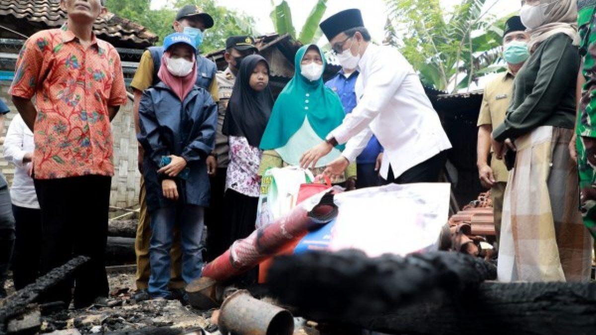 Hari Pertama Kerja Setelah Idul Fitri 1443 H, Mas Tamam Blusukan Santuni Korban Kebakaran