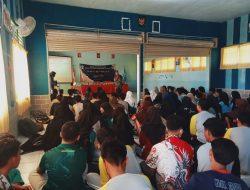 Danramil 0826-10 Waru Beri Materi Wasbang Kepada Siswa SMAN 1 Waru