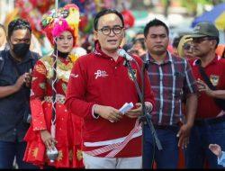 Bupati Pamekasan Lepas Pawai Defile Drumband Tingkat SD, SMP, Hingga SMA