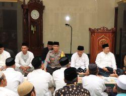 Kapolres Malang dan Forkopimda Gelar Salat Subuh Keliling di Masjid Ashumul Muhsinin