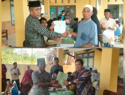 Kepala Desa Plakpak dan BPN Pamekasan Berikan Sertifikat PTSL Gratis Ke Masyarakat 