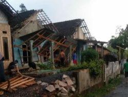 Angin Kencang di Desa Klampok Singosari 4 Rumah Rusak