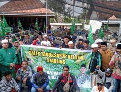 Pedagang Sayur Keliling dan Sales Tahu Datangi Ra Bakir di PP Darut Tauhid Siap Menangkan BERBAKTI