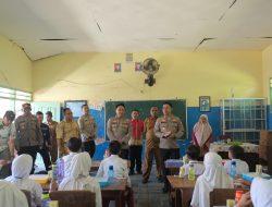 Polres Malang Berbagi Makanan Bergizi untuk Anak-Anak Terdampak Banjir