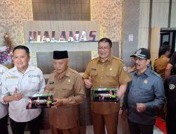 Direktur Utama PT Piala Mas Industri Indra Soedjoko Menerima Kunjungan Bupati Malang