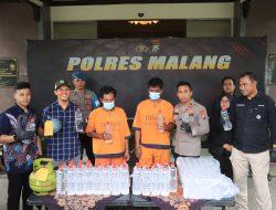 Polres Malang Bongkar Home Industry Miras Trobas, 260 Liter Disita