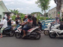 KJJT Bersama YCK Pamekasan Berikan 500 Bungkus Takjil Gratis