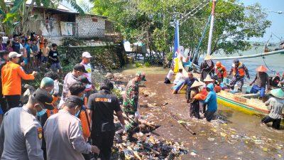 2 Hari Nelayan Hilang di Laut Ditemukan Meninggal, Tim SAR Gabungan Pamekasan Kompak