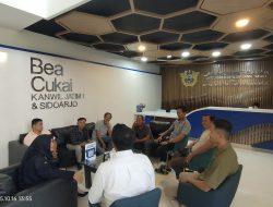 Presiden Forum N.G.O. Madura  Bertemu Langsung Bea Cukai Jawa Timur