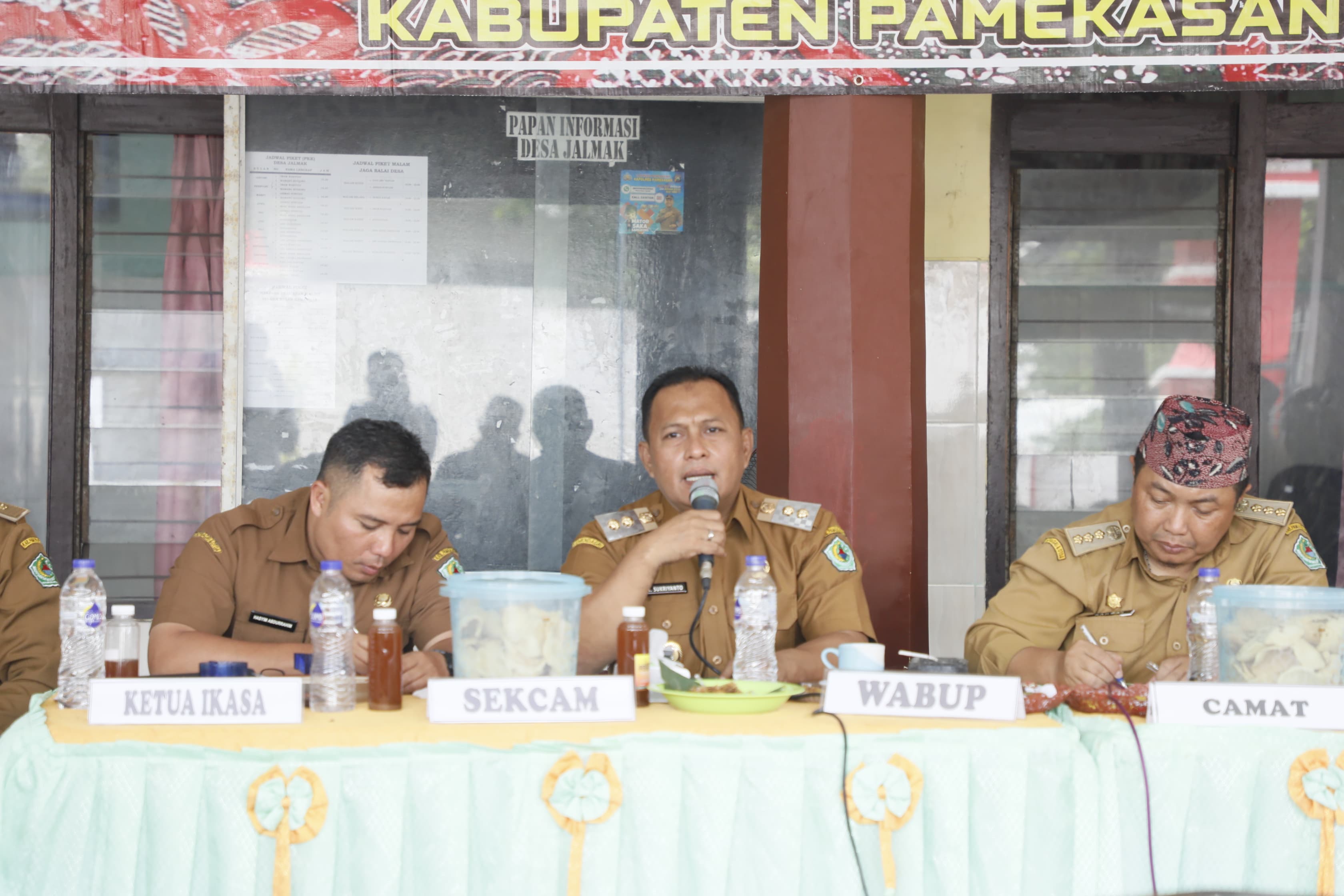 Wabup Pamekasan Evaluasi Kelurahan dan Kepala Desa Agar Lebih Aktif Tindak Lanjuti Keluhan Masyarakat