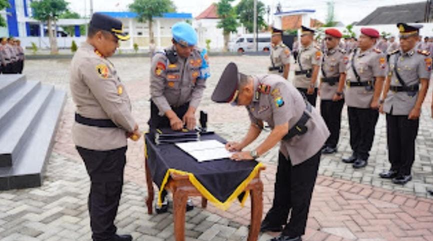 Polres Pamekasan Mutasi Sembilan Pejabat Utama
