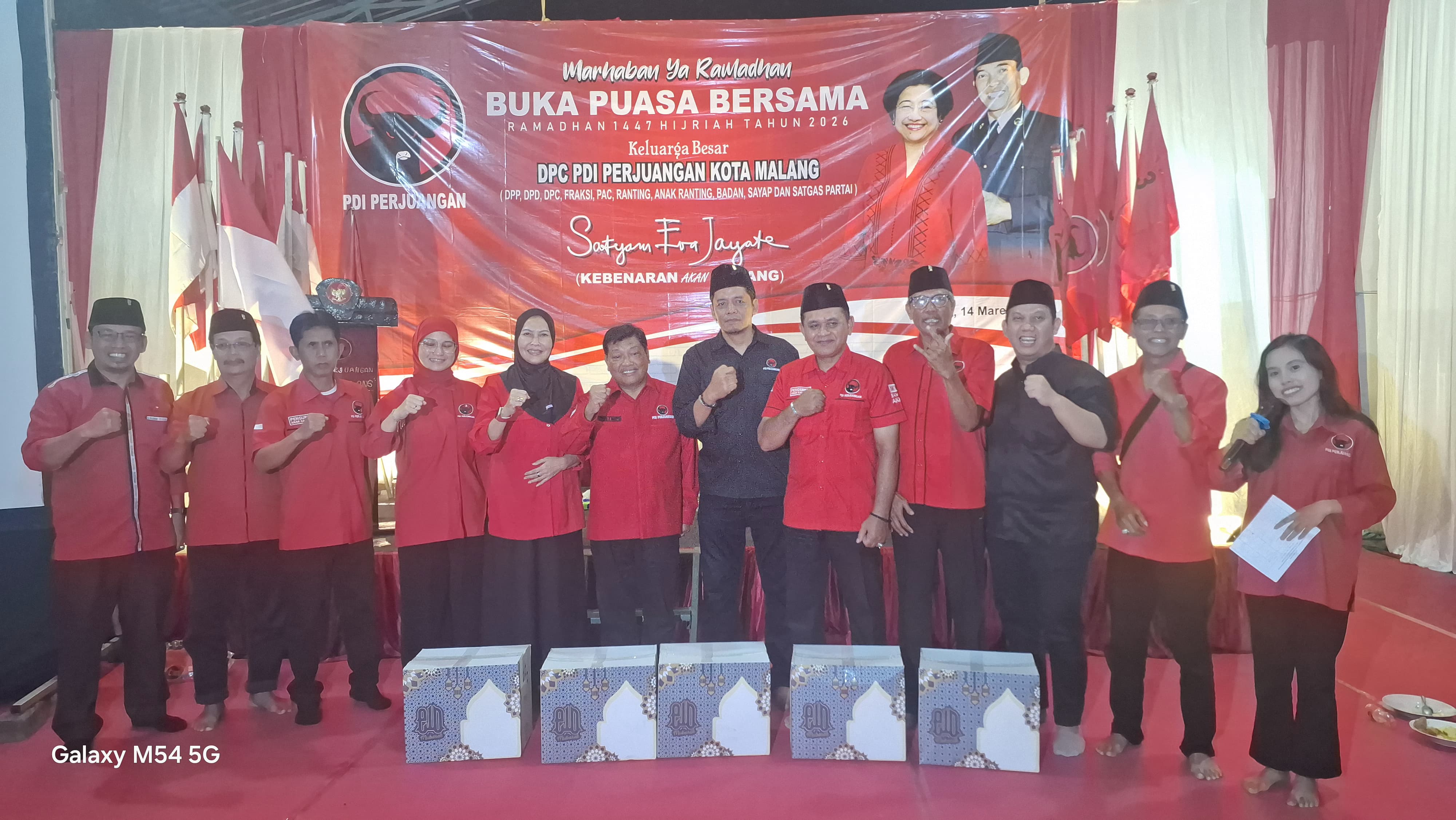 DPC PDIP Kota Malang Buka Puasa  Bersama Di Hadiri DPP Dan DPD