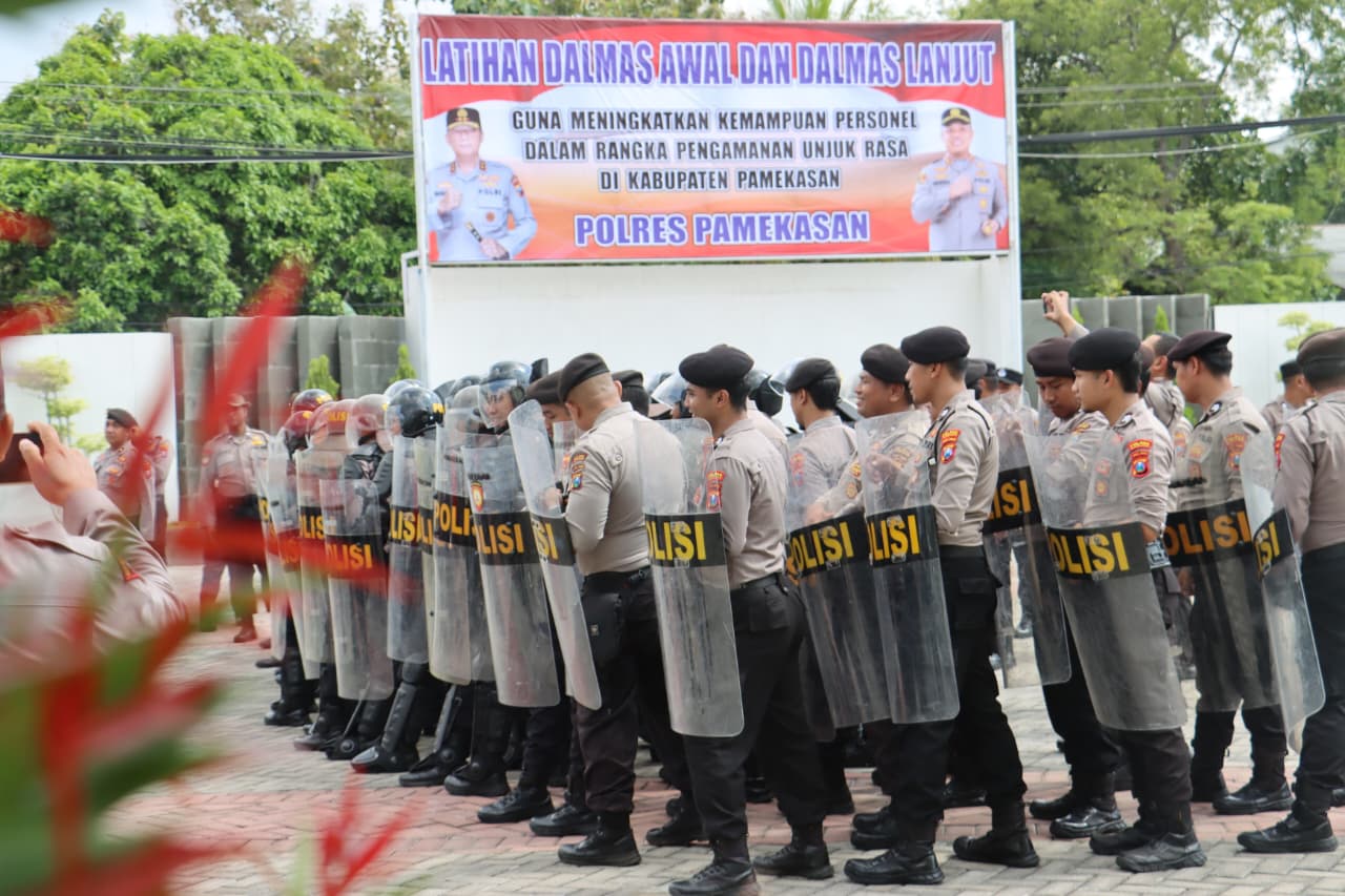 Polres Pamekasan Gelar Latihan Dalmas Awal dan Lanjut