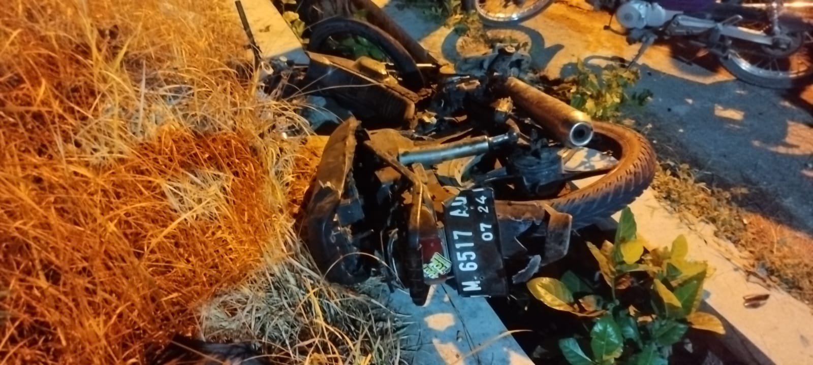 Polres Pamekasan Buru Pelaku Tabrak Lari di jalan Raya Nyalaran Kowel