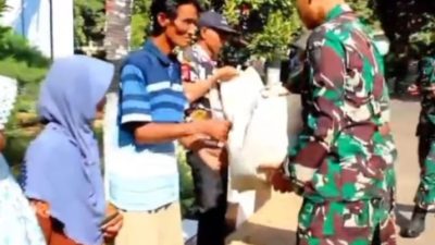 Kodim 0826 Bersama Bank Syariah Indonesia Salurkan Sembako untuk Janda dan Lansia